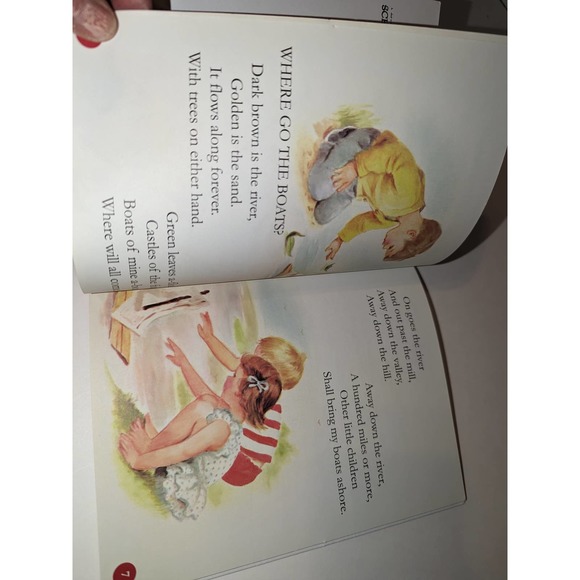 Vintage 1995 A Child's Garden of Versus An Original Junior Elf Book HC - Picture 5 of 7